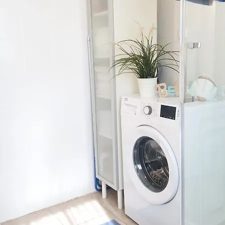 Family Surf 3 Floors Of Fun 8 Min Walk To Дом отдыха Балатонфеньвеш