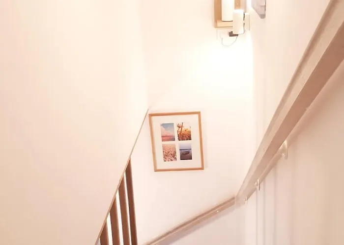 Family Surf 3 Floors Of Fun 8 Min Walk To Holiday home *