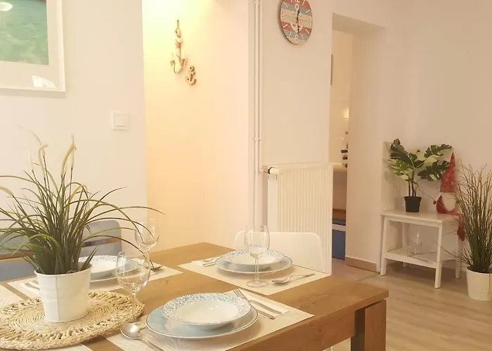 Holiday home Family Surf 3 Floors Of Fun 8 Min Walk To *
