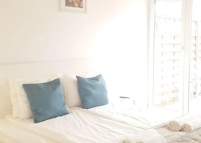 Holiday home Family Surf 3 Floors Of Fun 8 Min Walk To Balatonfenyves