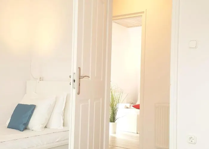 Family Surf 3 Floors Of Fun 8 Min Walk To Holiday home *